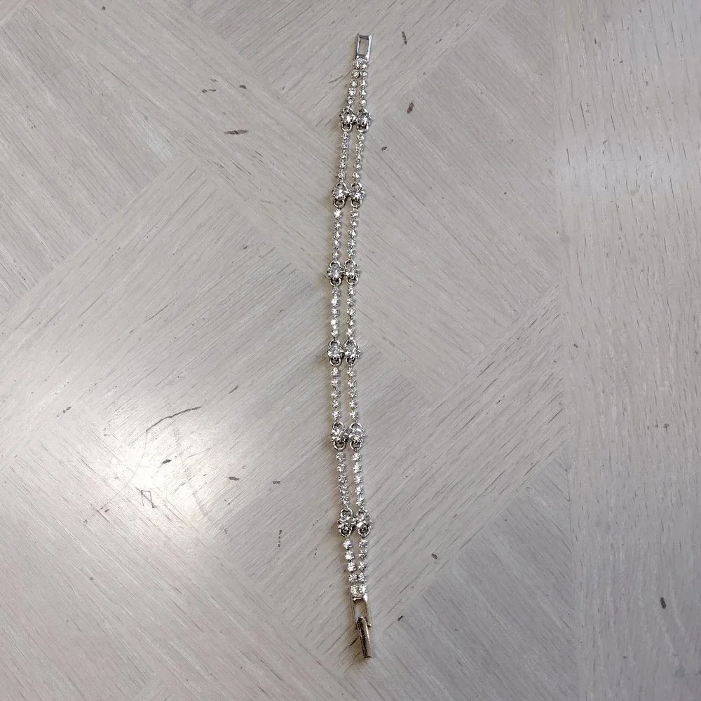 Clear Rhinestone Bracelet - Picture 4 of 5